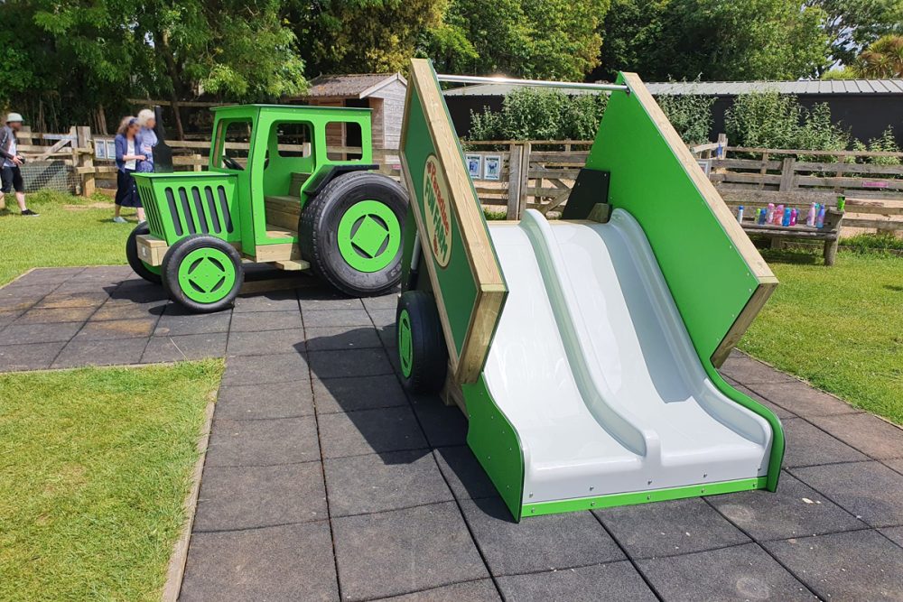 New Fun Farm Tractor arrived in time for summer! Paradise Park